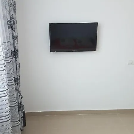 Nearbeach Apartament Lägenhet